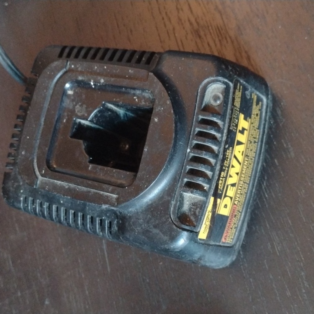 DeWalt 1 hour nicd charger